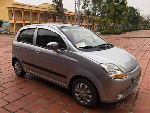 Bán xe Chevrolet Spark năm sản xuất 2013, màu bạc còn mới, 115 triệu