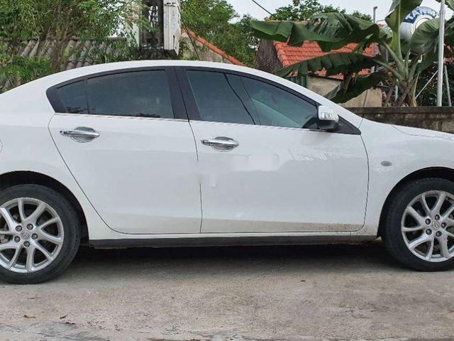 Cần bán xe Mazda 3 năm sản xuất 2013, nhập khẩu nguyên chiếc