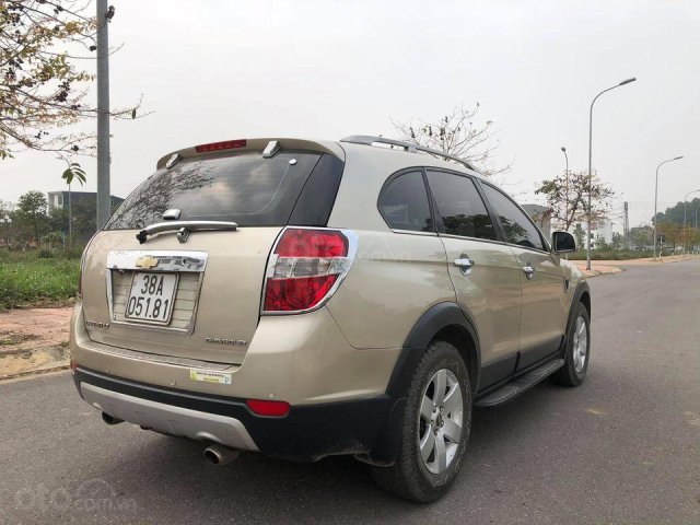 Cần bán gấp Chevrolet Captiva sản xuất năm 2008, màu vàng