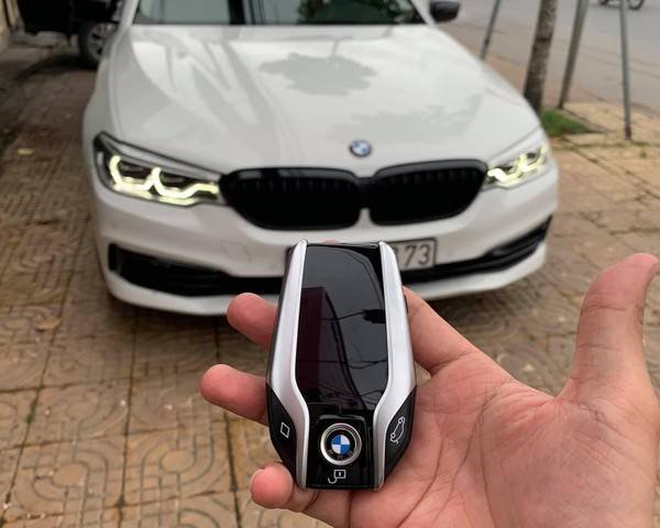 Bán BMW 520i năm sản xuất 2019, nhập khẩu còn mới0