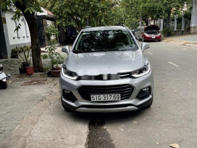 Cần bán xe Chevrolet Trax sản xuất năm 2016, xe nhập còn mới0