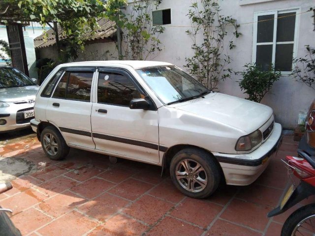 Cần bán xe Kia CD5 2002, màu trắng, xe nhập, giá tốt0