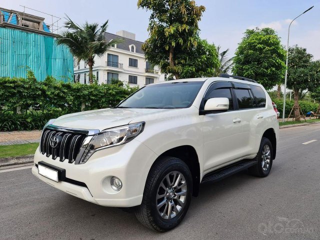 Bán Toyota Prado 2.7 sản xuất năm 2017, màu trắng, nhập khẩu