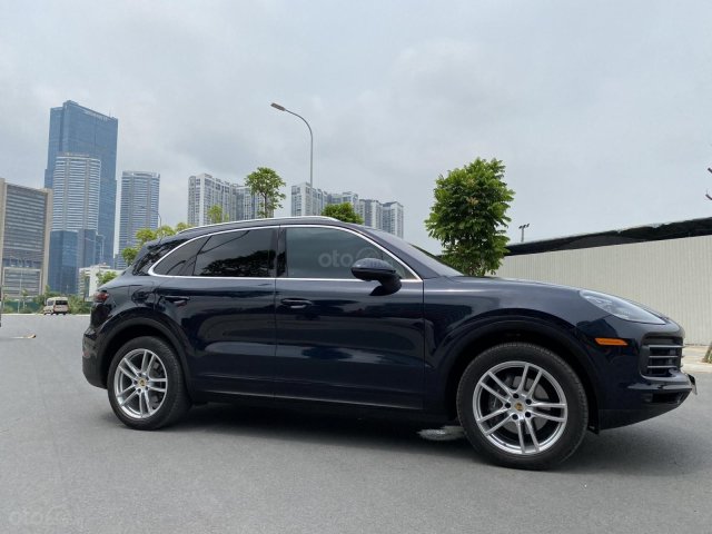 Bán Porsche Cayenne Model 2019/2018, biển 51H-057.750