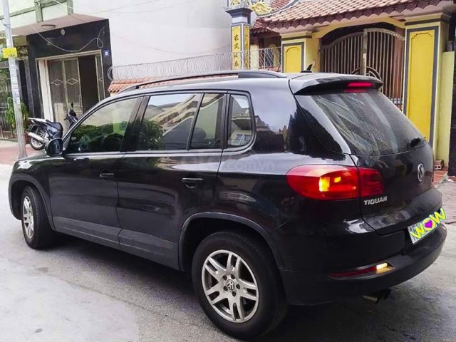 Bán Volkswagen Tiguan 2.0 AT năm sản xuất 2012, màu đen, nhập khẩu giá cạnh tranh