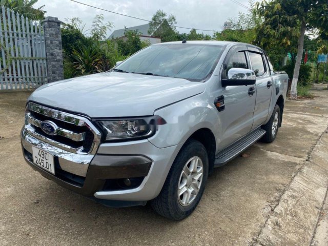 Cần bán xe Ford Ranger năm sản xuất 2015, màu bạc, nhập khẩu 0