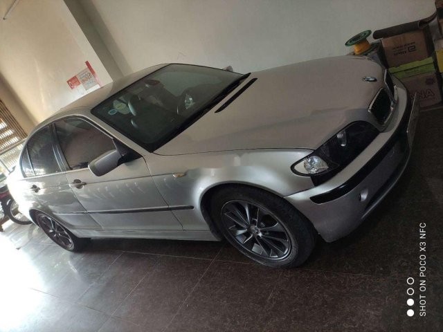 Bán xe BMW 325i đời 2005, màu bạc số tự động, giá chỉ 205 triệu