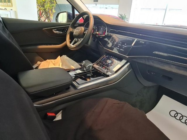 [Audi TP.HCM] New Audi Q7 2021, hỗ trợ bank, giao xe ngay tại nhà kèm ưu đãi lớn3