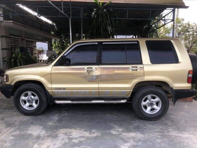 Cần bán Isuzu Trooper đời 1996, màu vàng, xe nhập chính chủ, giá tốt