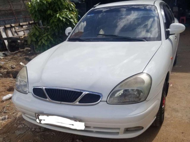 Bán xe Daewoo Nubira đời 2001, màu trắng, giá 69tr0