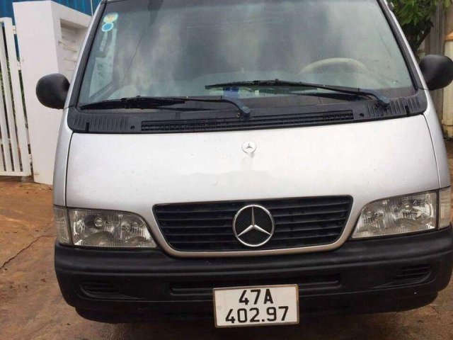 Cần bán lại xe Mercedes MB100 đời 2004, màu bạc, 150tr