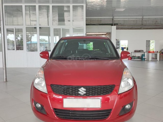 Bán Suzuki Swift đời 2015, màu đỏ