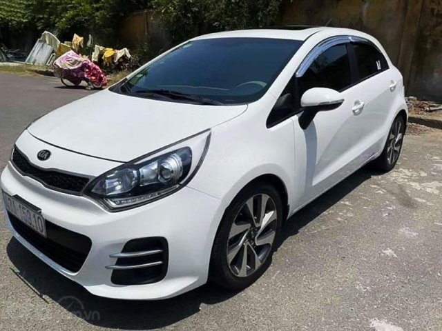 Xe Kia Rio 1.4 AT sản xuất 2015, màu trắng, nhập khẩu nguyên chiếc còn mới giá cạnh tranh