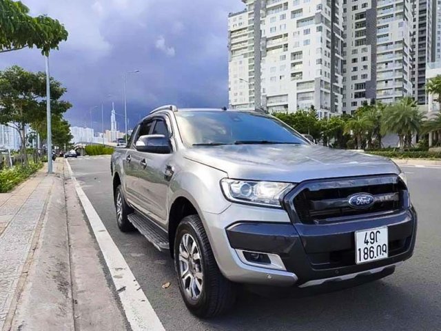 Bán Ford Ranger Wildtrak đời 2016, màu xám, xe nhập còn mới