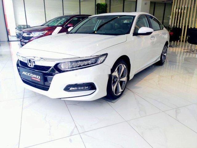 Cần bán xe Honda Accord 2021, màu trắng, nhập khẩu nguyên chiếc