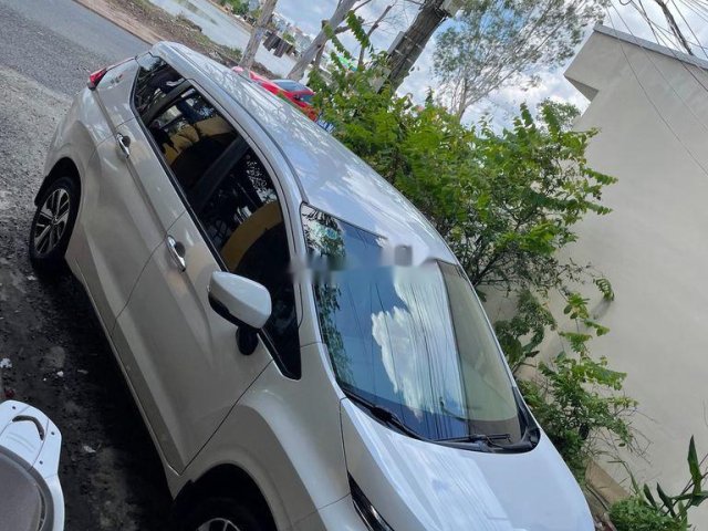 Cần bán Mitsubishi Xpander sản xuất năm 2019, màu trắng, nhập khẩu