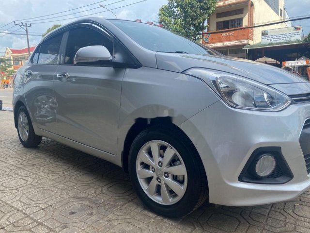 Cần bán xe Hyundai Grand i10 sản xuất 2016, màu bạc, nhập khẩu nguyên chiếc số sàn, 275tr