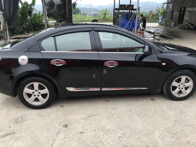 Bán xe Chevrolet Cruze đời 2013, màu đen chính chủ0