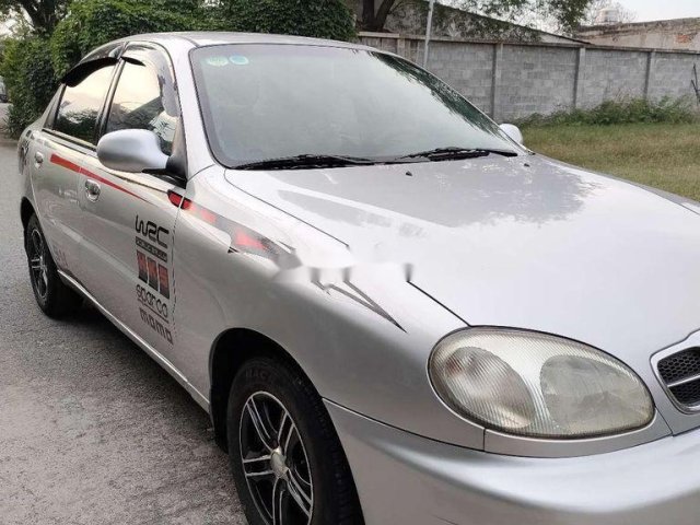 Cần bán xe Daewoo Lanos sản xuất năm 2005 còn mới0