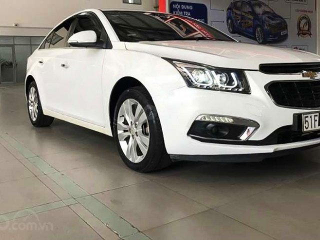 Cần bán gấp Chevrolet Cruze LTZ sản xuất năm 2015, màu trắng  