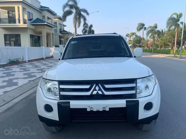 Cần bán xe Mitsubishi Pajero đời 2007, màu trắng, nhập khẩu nguyên chiếc