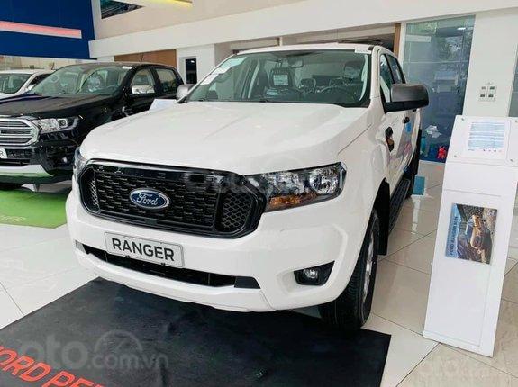 Ford Ranger tháng 6 2021, giảm tiền mặt, tặng phụ kiện, hỗ trợ vay vốn 85%, đủ màu, đủ loại giao ngay