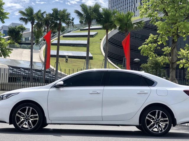 Bán xe Kia Cerato 1.6 AT Luxury, sản xuất năm 2019