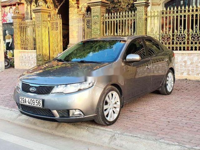 Cần bán gấp Kia Forte 2011, màu xám