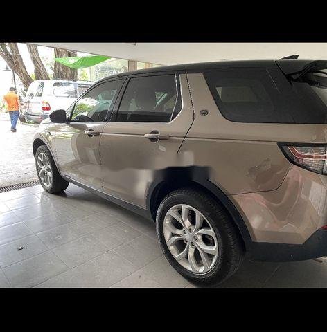 Bán LandRover Discovery đời 2017, màu nâu, nhập khẩu