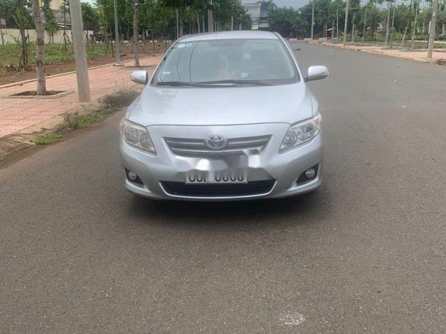 Bán Toyota Corolla Altis năm 2010 còn mới0