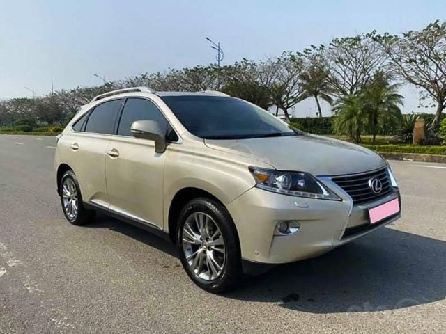 Cần bán xe Lexus RX năm sản xuất 2012, màu vàng, nhập khẩu nguyên chiếc còn mới0