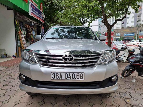 Bán ô tô Toyota Fortuner năm 2012 còn mới0