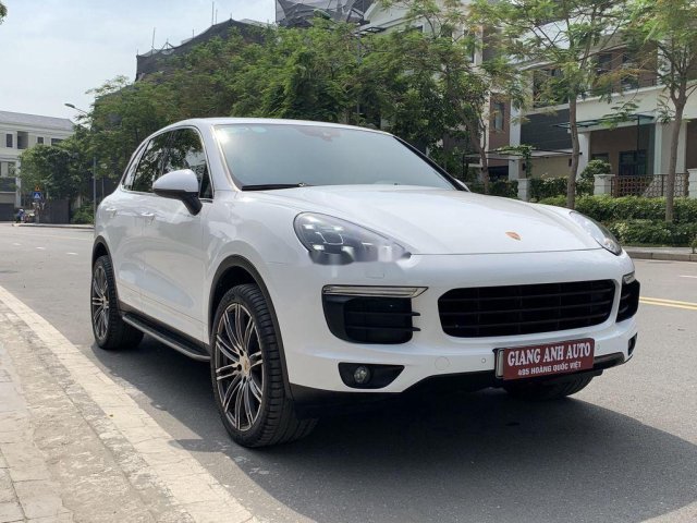 Xe Porsche Cayenne năm sản xuất 2016, nhập khẩu còn mới