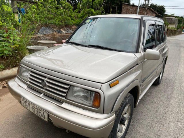 Bán Suzuki Grand vitara đời 2005, màu kem (be)