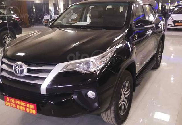 Cần bán xe Toyota Fortuner 2.4G 4x2 MT năm sản xuất 2018, màu đen, nhập khẩu nguyên chiếc còn mới