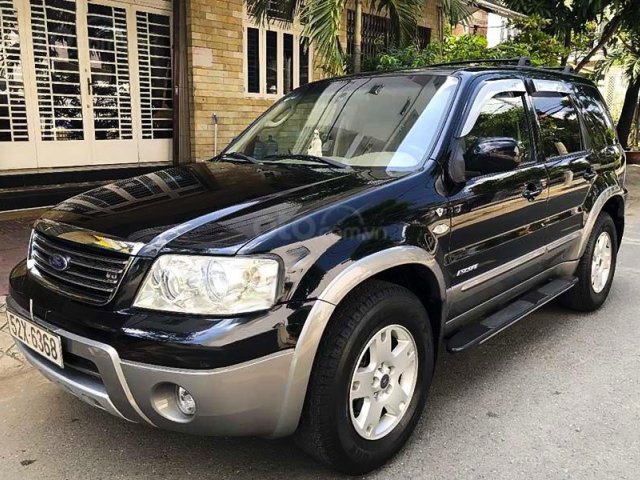 Cần bán xe Ford Escape sản xuất năm 2004, màu đen còn mới giá cạnh tranh