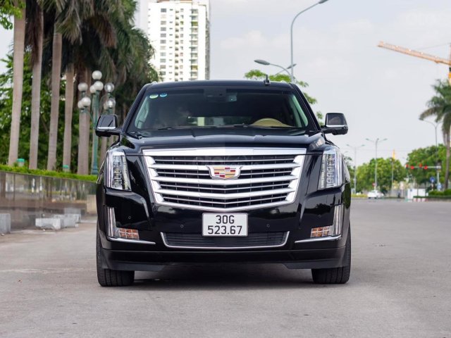 Siêu phẩm xe sang Cadillac Escalade ESV Platinum sx 2016, đời 2017 mới chạy 3.6 vạn0