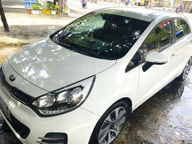 Bán Kia Rio 1.4 AT năm 2015, màu trắng, xe nhập còn mới