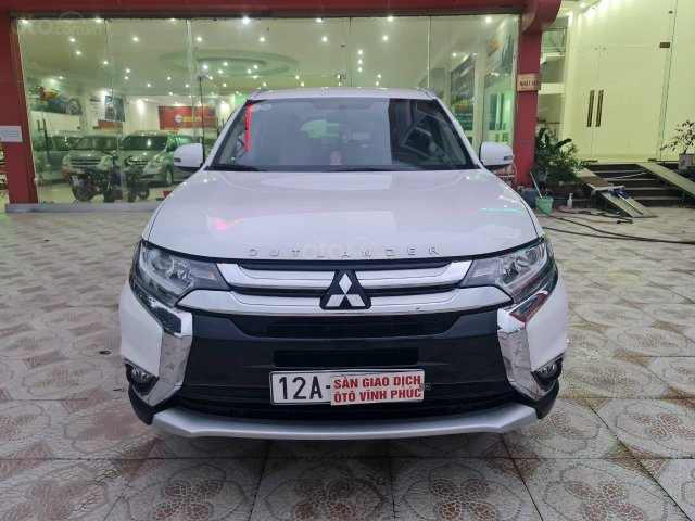 Bán Mitsubishi Outlander 2.0 CVT 2018, xe cực chất, tên tư nhân0