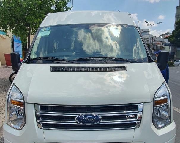 Bán xe Ford Transit 2019 số sàn, mới 95%0