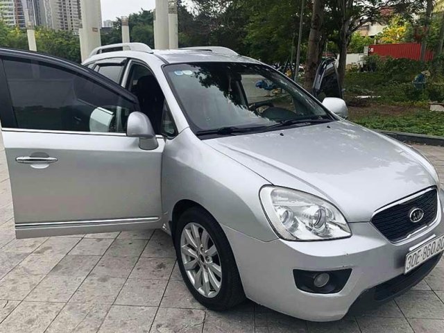 Cần bán xe Kia Carens năm 2013, màu bạc còn mới