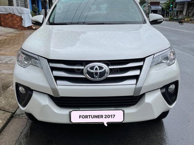 Xe Toyota Fortuner 2.5 MT sản xuất năm 2017, màu trắng, nhập khẩu 