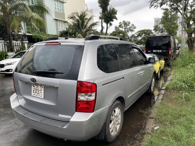 Bán Kia Carnival năm sản xuất 2009 số sàn, giá 280tr