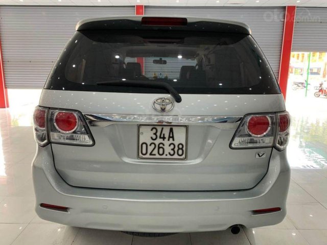 Bán xe Toyota Fortuner đời 2012, màu bạc giá cạnh tranh