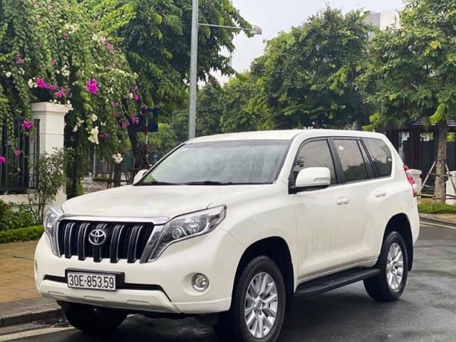 Cần bán Toyota Land Cruiser đời 2017, màu trắng, xe nhập0