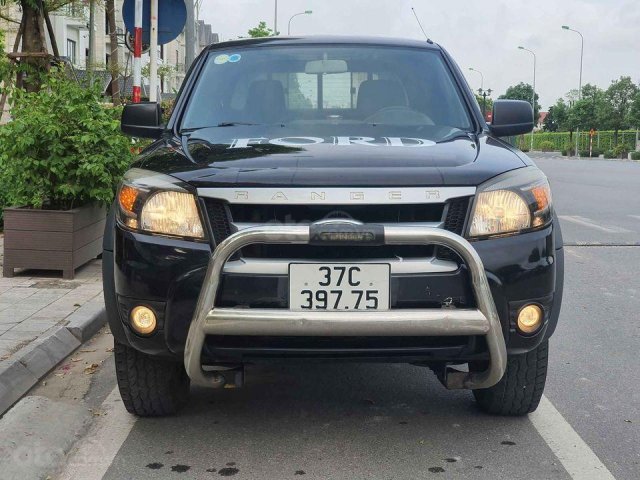 Cần bán gấp Ford Ranger đời 2011, màu đen