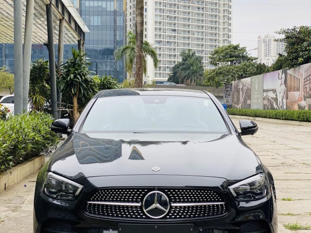 Mercedes Benz  E300 Black Edition 2021 siêu lướt, option vô tận, tiết kiệm ngay 200tr, bảo hành chính hãng