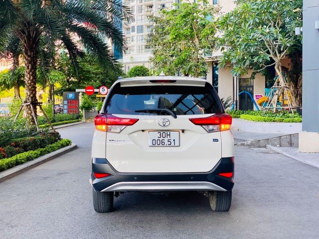 Cần bán xe Toyota Rush 1.5AT đời 2019, màu trắng, xe nhập0