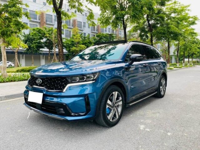 Cần bán gấp Kia Sorento sản xuất năm 2020, màu xanh lam