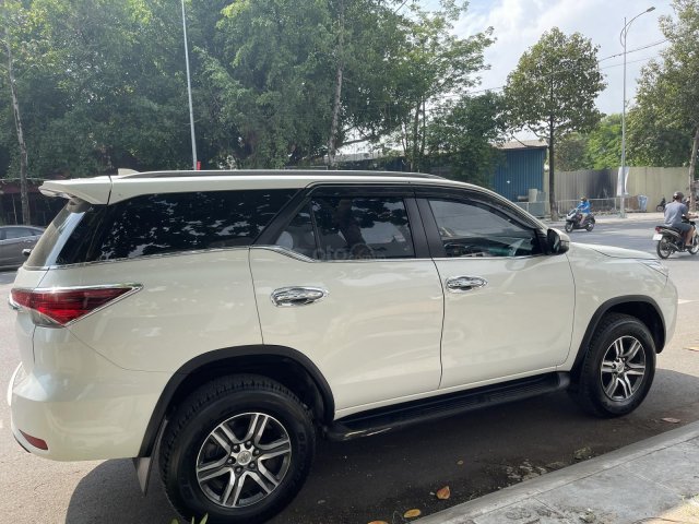 Bán Toyota Fortuner sản xuất 2018, số tự động, nhập khẩu nguyên chiếc như mới, giá tốt